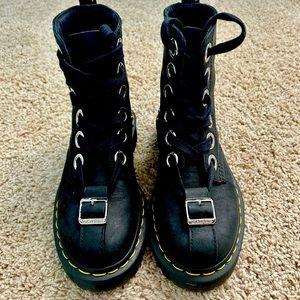 Doc Martins size 6. Excellent condition. Barely worn.